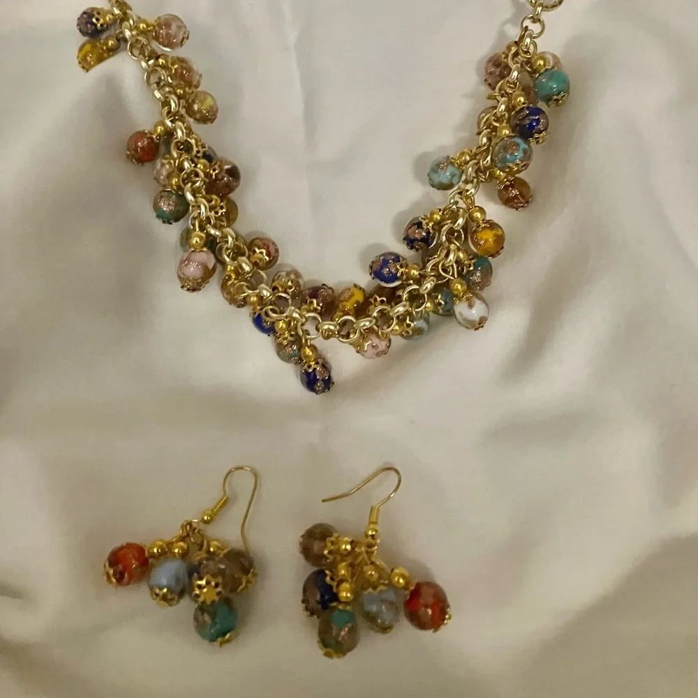 Murano Celebration necklace/earrings - Picture 3 of 3